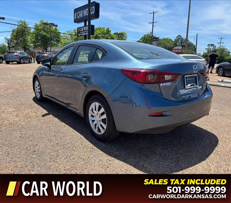 Mazda Mazda3 Sedan Vehicle Full-screen Gallery Image 7