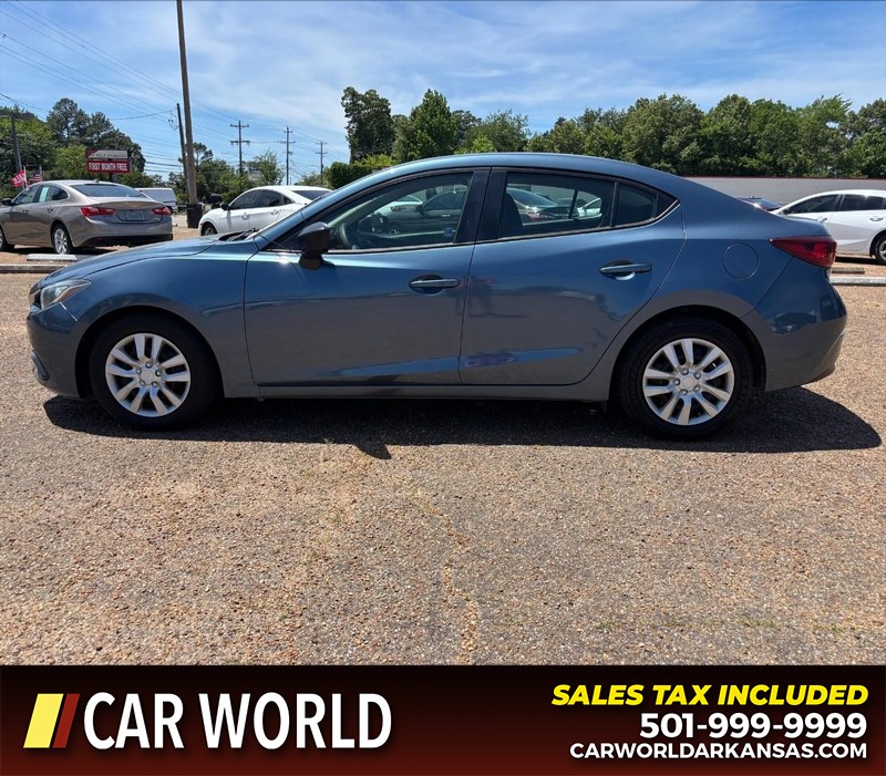 Mazda Mazda3 Sedan Vehicle Full-screen Gallery Image 8