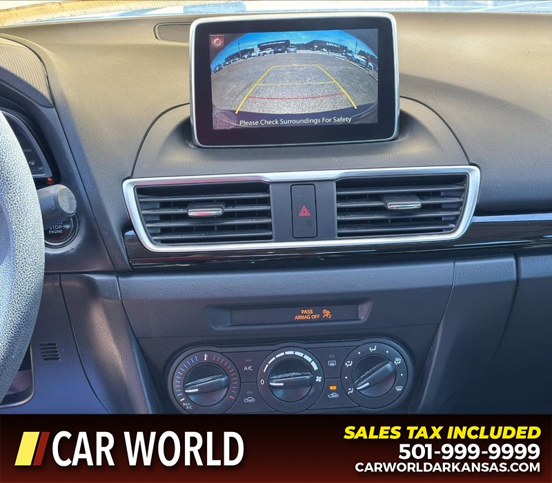 Mazda Mazda3 Sedan Vehicle Full-screen Gallery Image 18