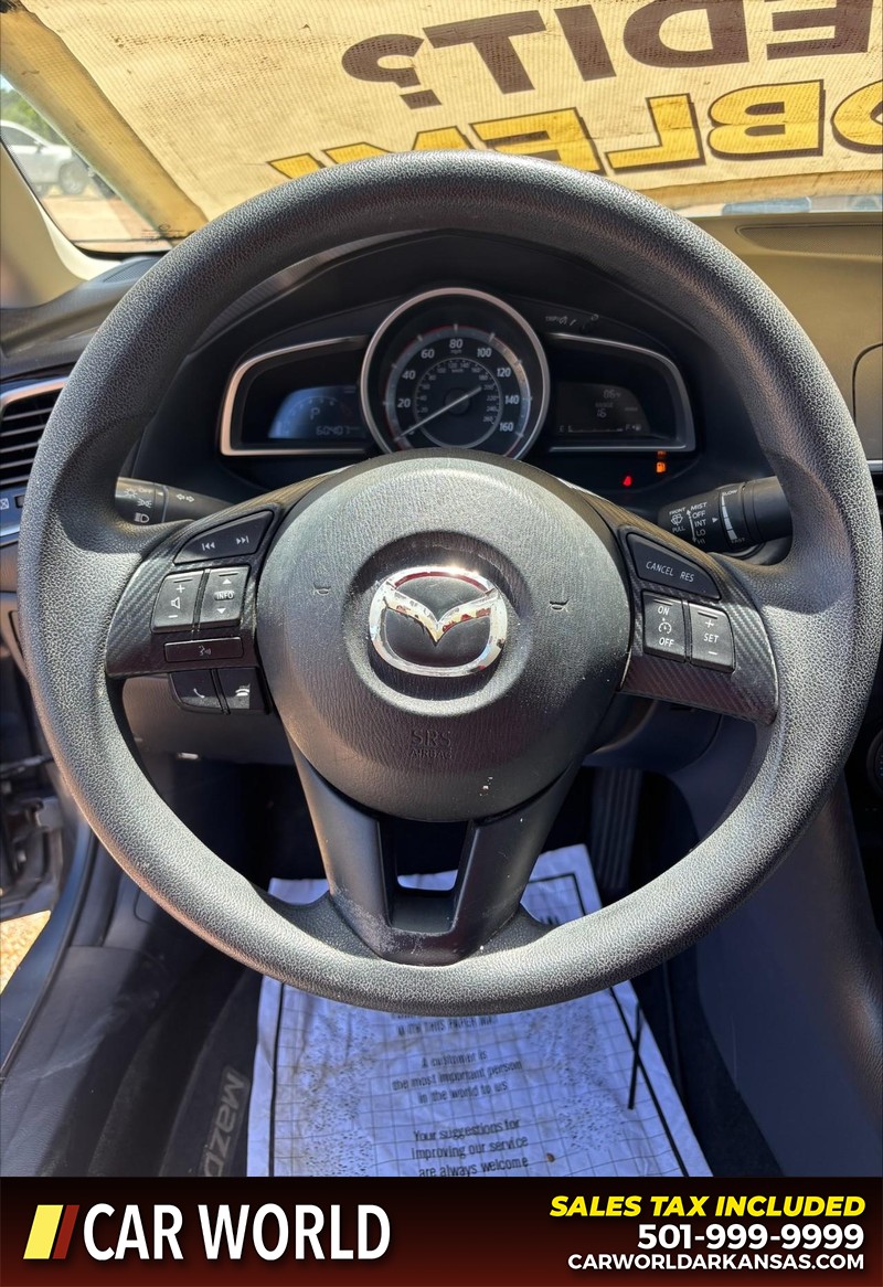 Mazda Mazda3 Sedan Vehicle Full-screen Gallery Image 19