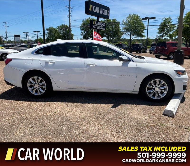 Chevrolet Malibu Vehicle Full-screen Gallery Image 2