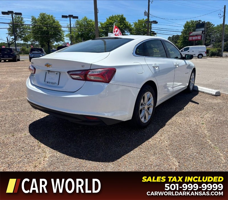Chevrolet Malibu Vehicle Full-screen Gallery Image 3