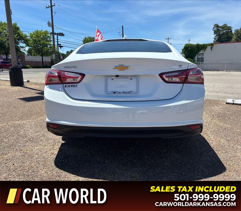 Chevrolet Malibu Vehicle Full-screen Gallery Image 4