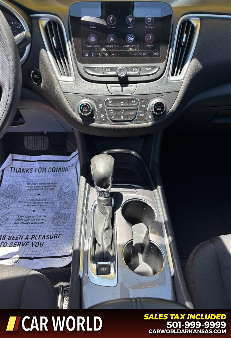 Chevrolet Malibu Vehicle Full-screen Gallery Image 17