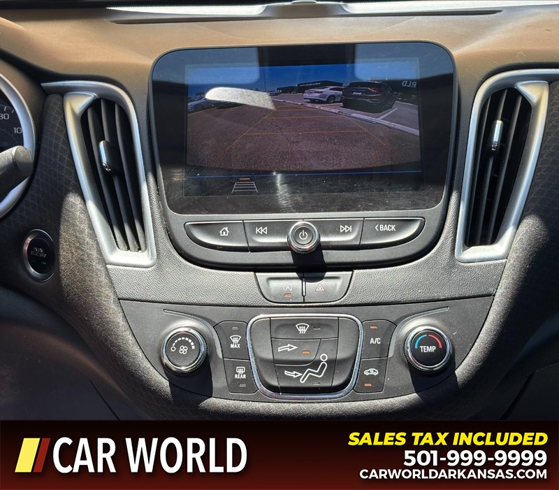 Chevrolet Malibu Vehicle Full-screen Gallery Image 18