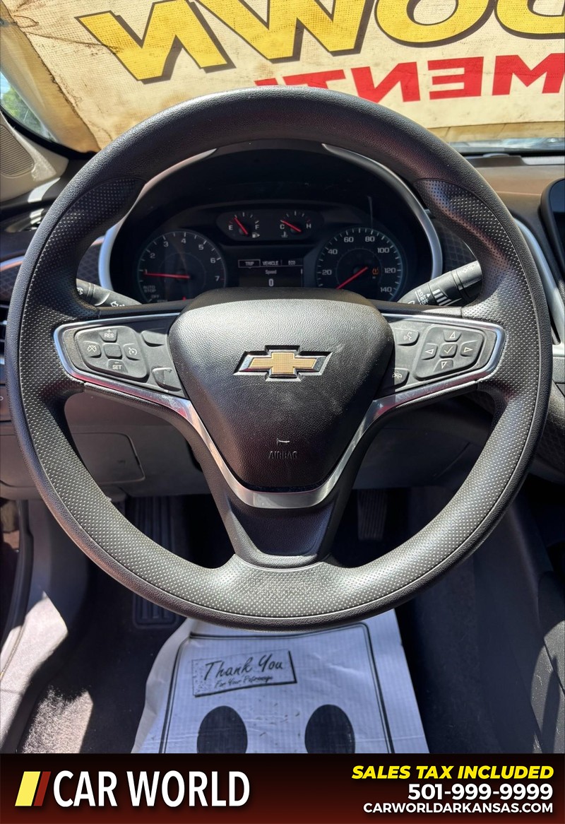 Chevrolet Malibu Vehicle Full-screen Gallery Image 19