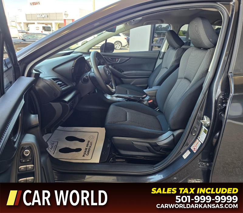 Subaru Crosstrek Vehicle Full-screen Gallery Image 8