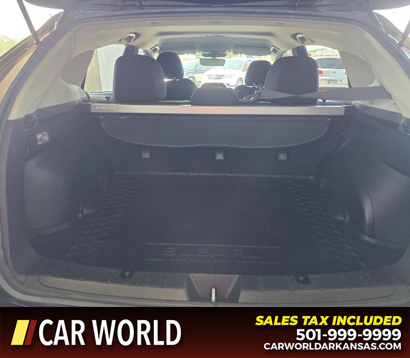 Subaru Crosstrek Vehicle Full-screen Gallery Image 13
