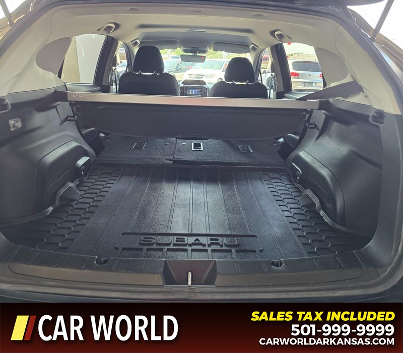 Subaru Crosstrek Vehicle Full-screen Gallery Image 14