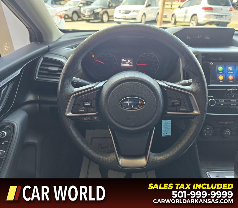 Subaru Crosstrek Vehicle Full-screen Gallery Image 15