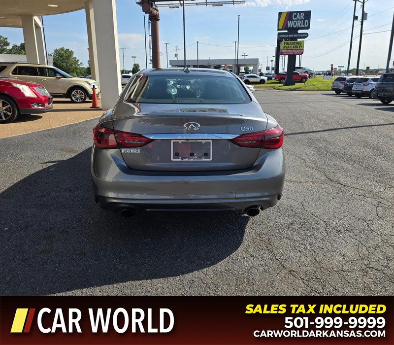 INFINITI Q50 Vehicle Full-screen Gallery Image 5