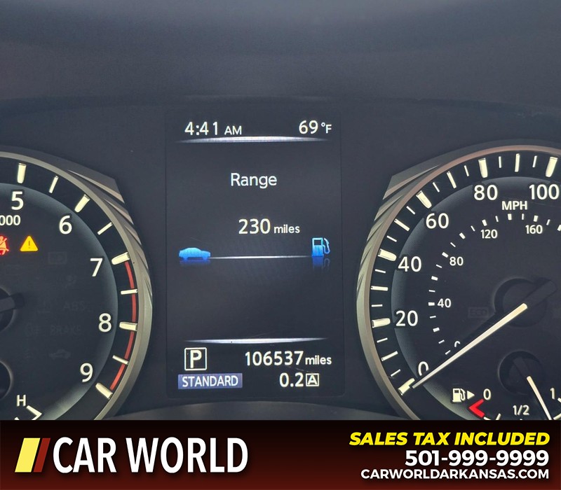 INFINITI Q50 Vehicle Full-screen Gallery Image 15