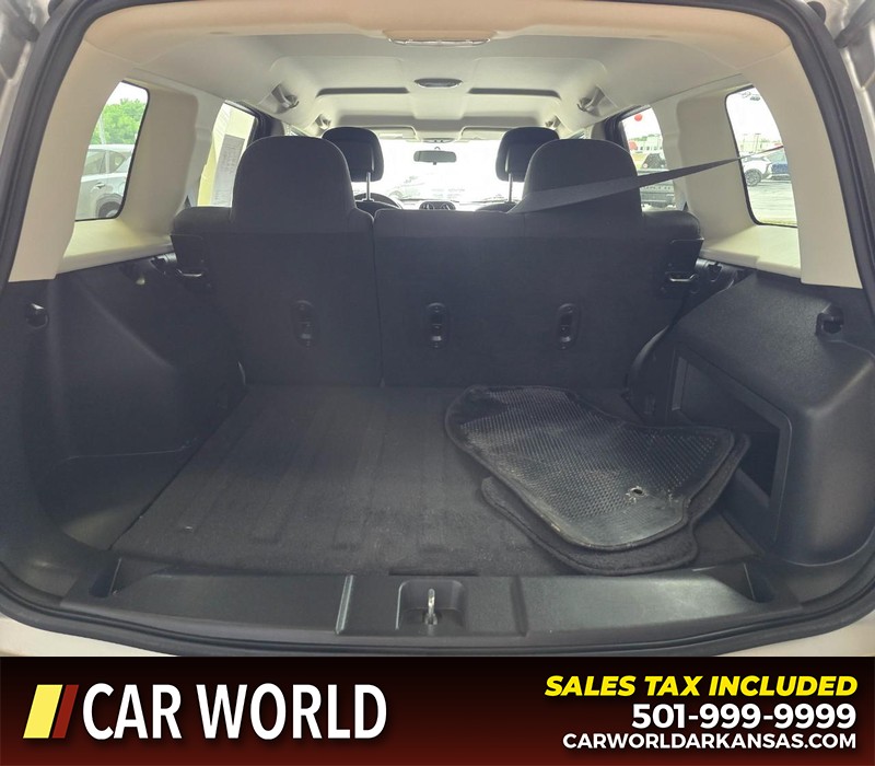 Jeep Patriot Vehicle Full-screen Gallery Image 13