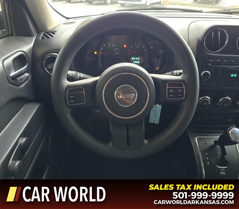 Jeep Patriot Vehicle Full-screen Gallery Image 15