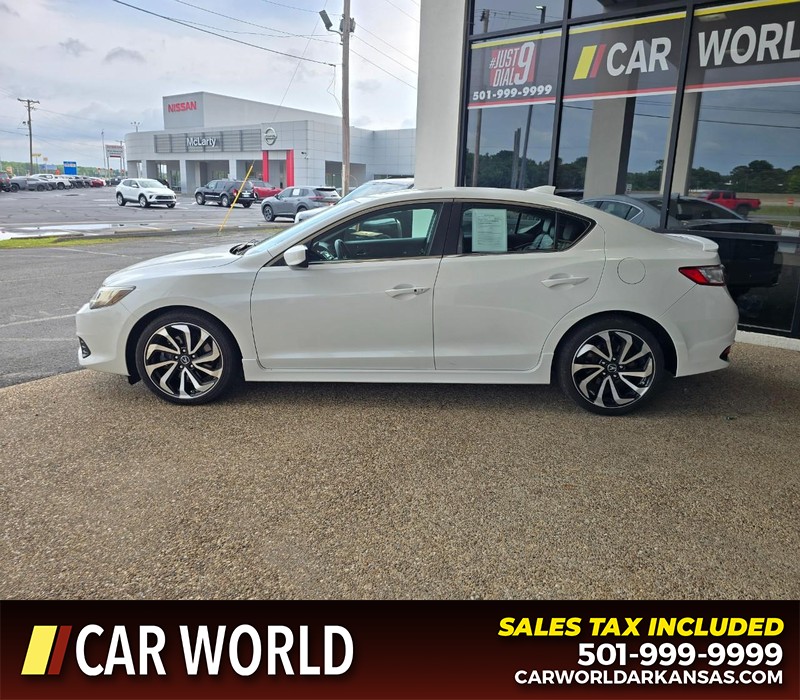 Acura ILX Vehicle Full-screen Gallery Image 4