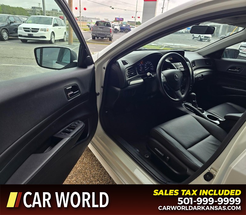 Acura ILX Vehicle Full-screen Gallery Image 7