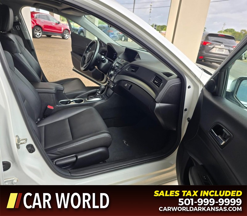 Acura ILX Vehicle Full-screen Gallery Image 11
