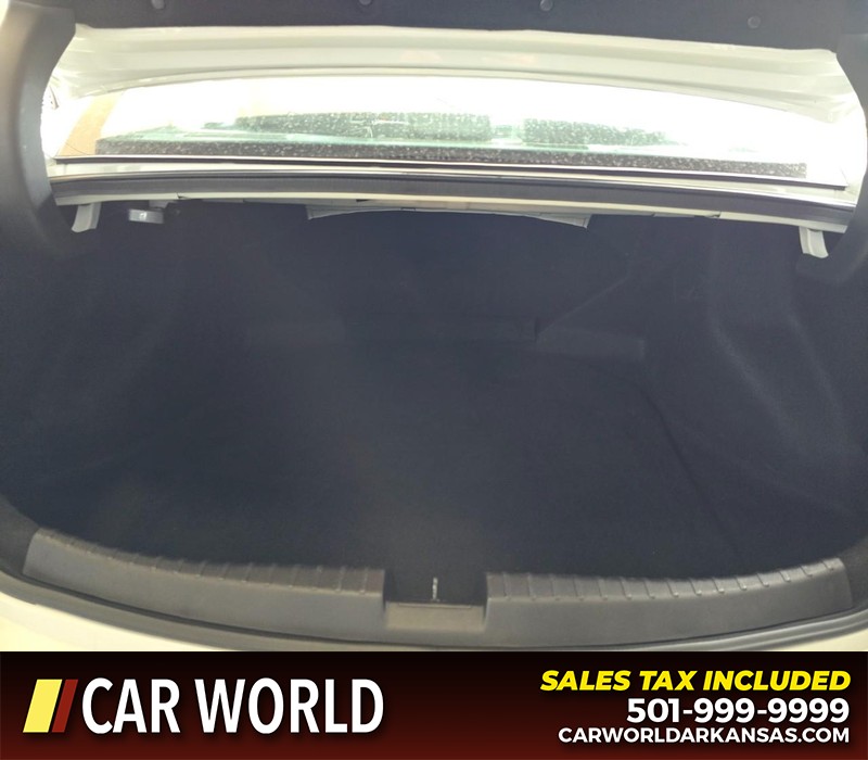 Acura ILX Vehicle Full-screen Gallery Image 13