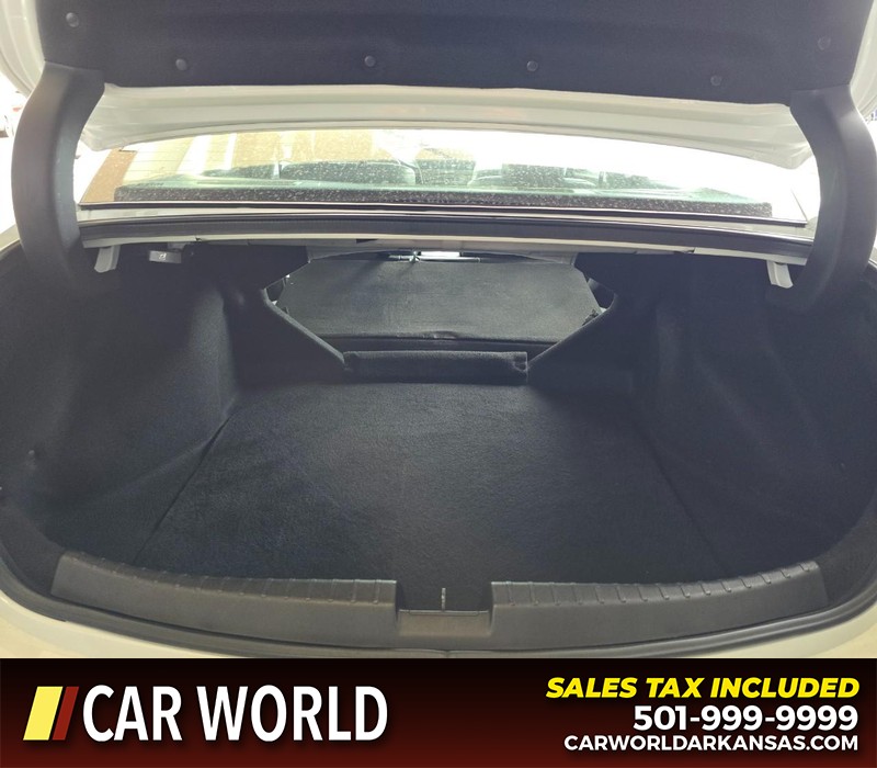 Acura ILX Vehicle Full-screen Gallery Image 14