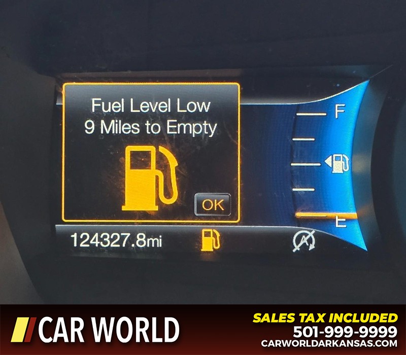 Ford Fusion Vehicle Full-screen Gallery Image 16