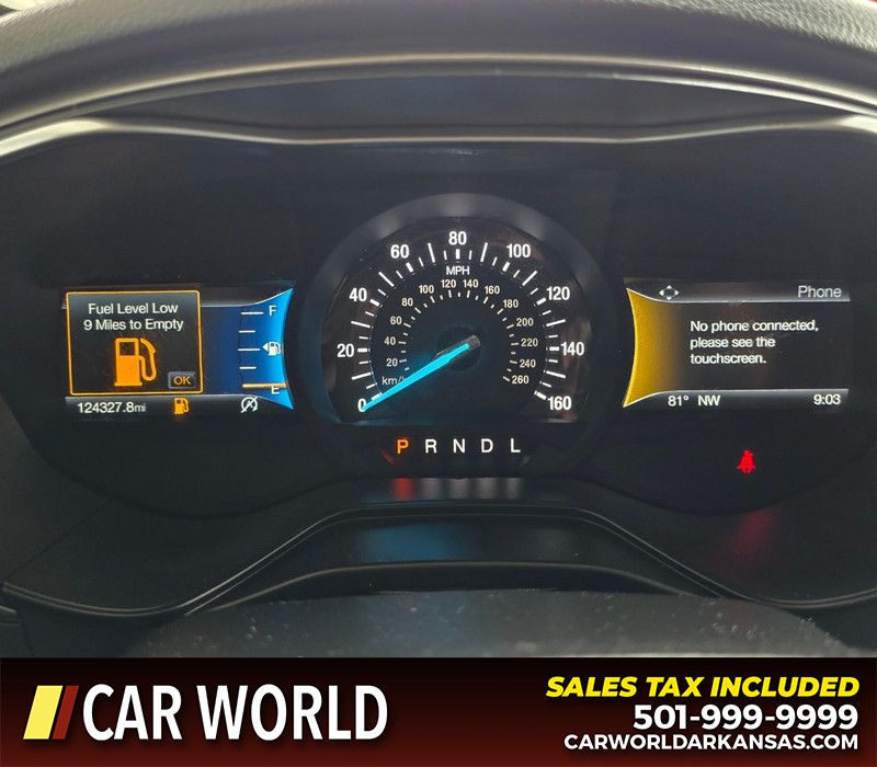 Ford Fusion Vehicle Full-screen Gallery Image 17