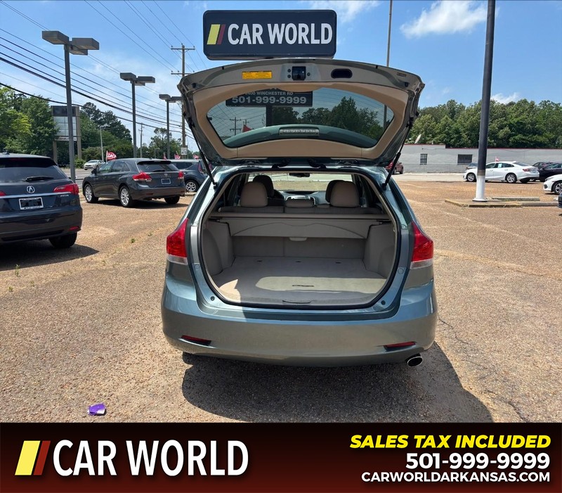 Toyota Venza Vehicle Full-screen Gallery Image 5