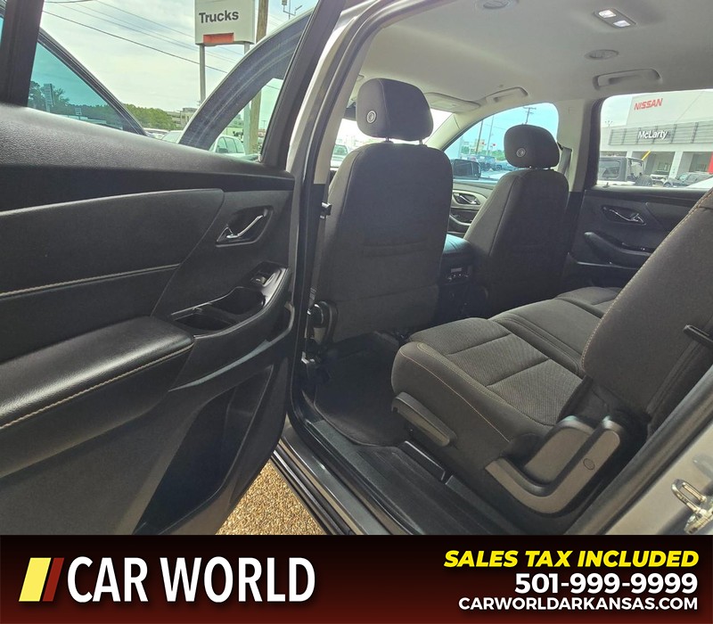 Chevrolet Traverse Vehicle Full-screen Gallery Image 9