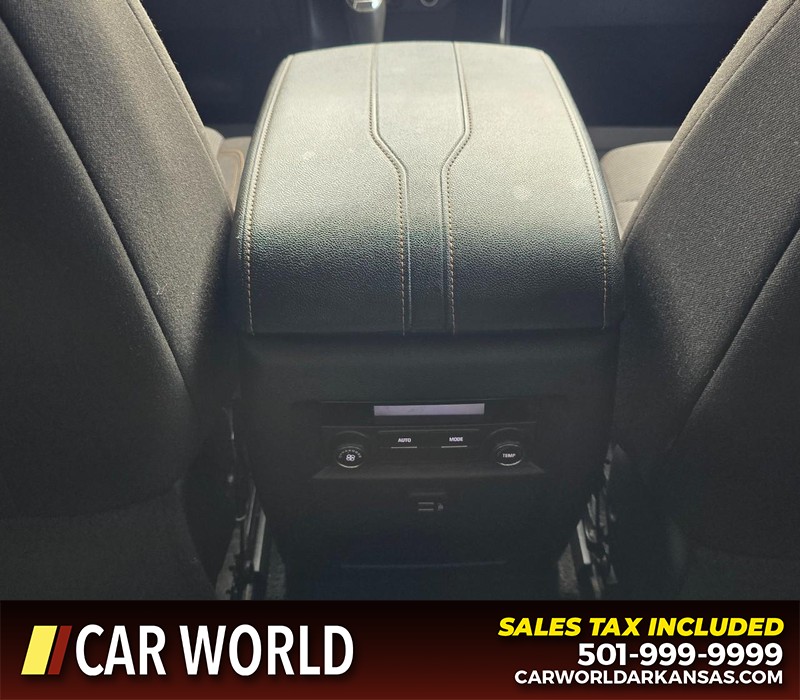 Chevrolet Traverse Vehicle Full-screen Gallery Image 22