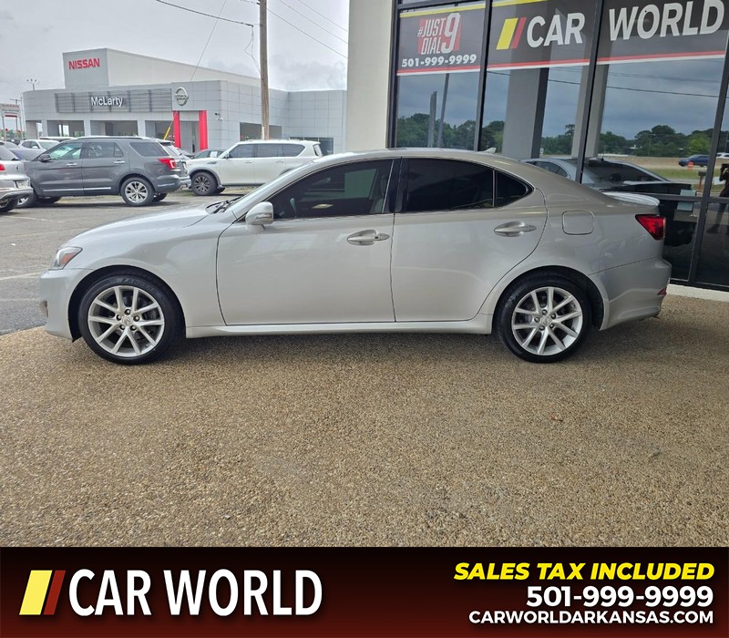 Lexus IS 250 Vehicle Full-screen Gallery Image 4