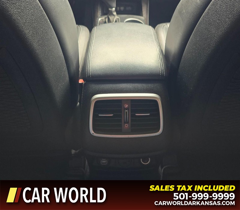 Kia Sorento Vehicle Full-screen Gallery Image 23