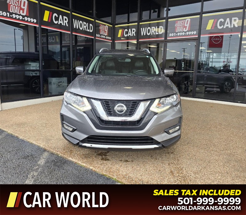 Nissan Rogue Vehicle Full-screen Gallery Image 2