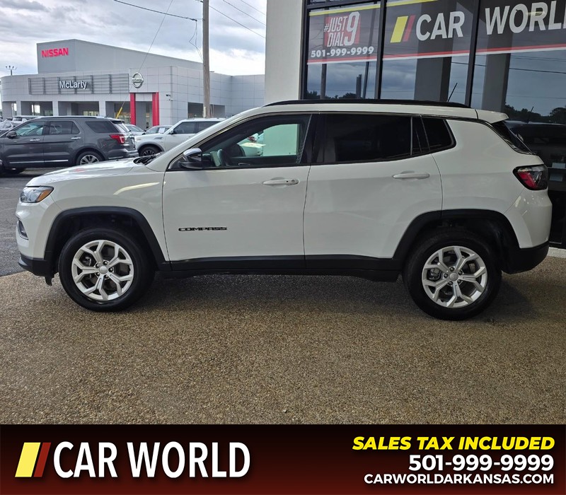 Jeep Compass Vehicle Full-screen Gallery Image 4