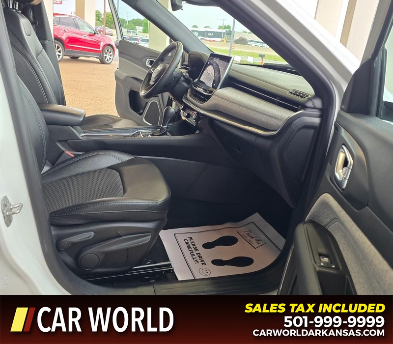 Jeep Compass Vehicle Full-screen Gallery Image 11
