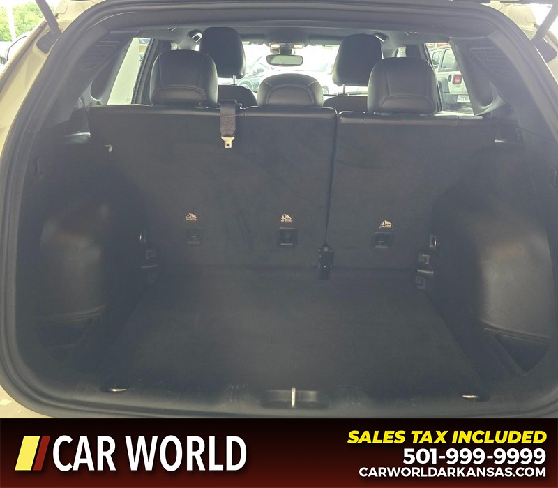 Jeep Compass Vehicle Full-screen Gallery Image 13
