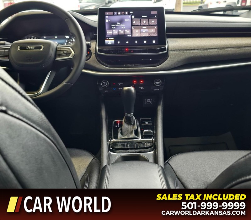Jeep Compass Vehicle Full-screen Gallery Image 18