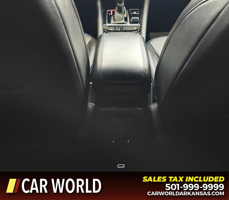 Jeep Compass Vehicle Full-screen Gallery Image 19