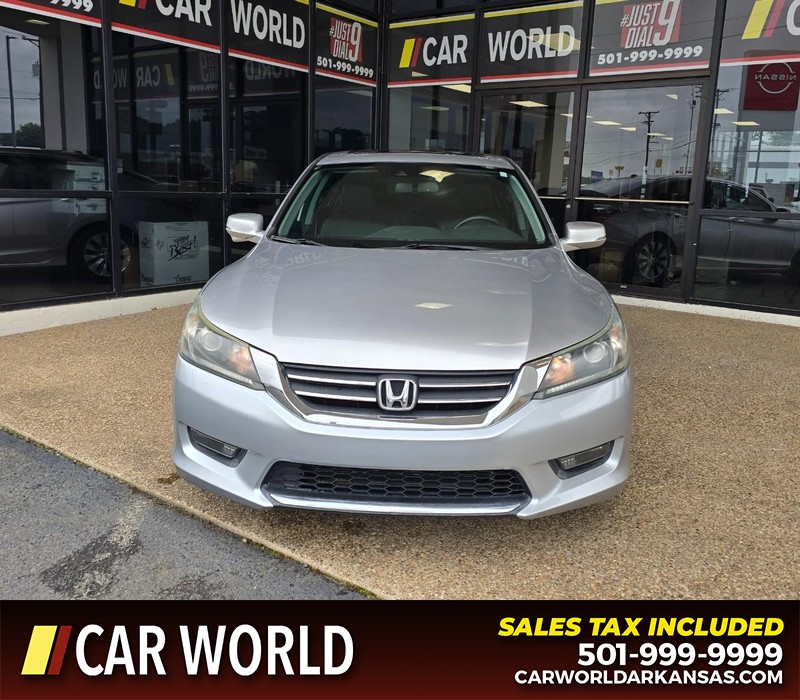 Honda Accord Sedan Vehicle Full-screen Gallery Image 2