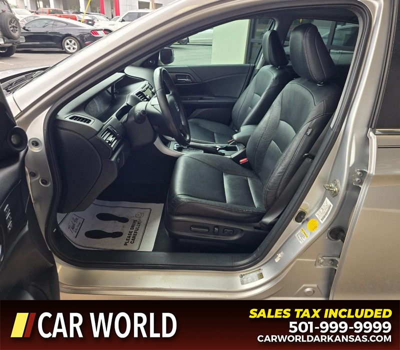 Honda Accord Sedan Vehicle Full-screen Gallery Image 8