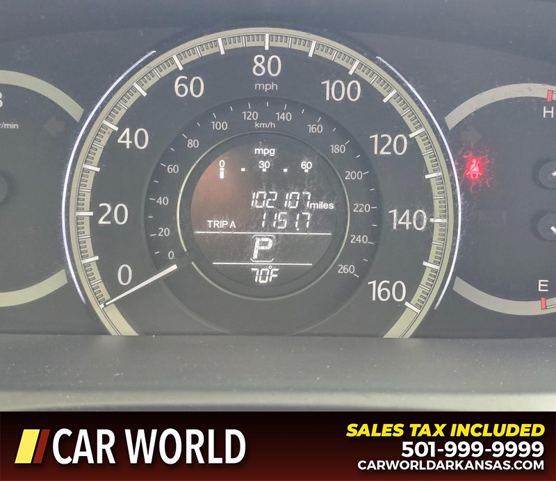 Honda Accord Sedan Vehicle Full-screen Gallery Image 15