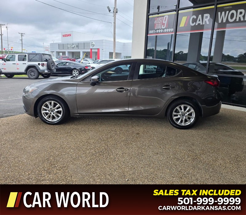 Mazda Mazda3 Sedan Vehicle Full-screen Gallery Image 4
