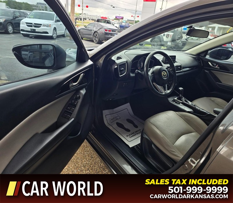 Mazda Mazda3 Sedan Vehicle Full-screen Gallery Image 7