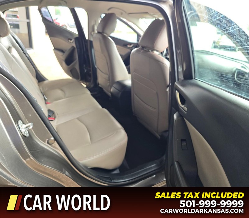Mazda Mazda3 Sedan Vehicle Full-screen Gallery Image 12