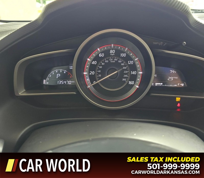 Mazda Mazda3 Sedan Vehicle Full-screen Gallery Image 16