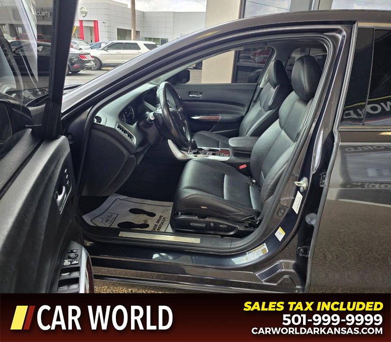 Acura TLX Vehicle Full-screen Gallery Image 8