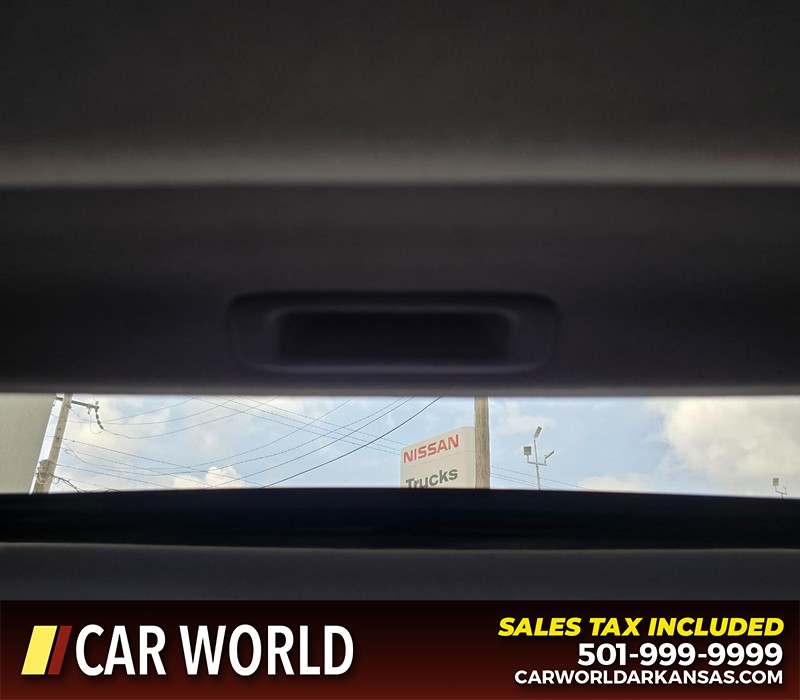 Acura TLX Vehicle Full-screen Gallery Image 19