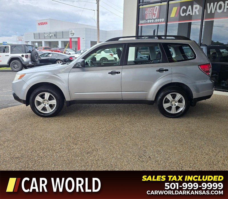 Subaru Forester Vehicle Full-screen Gallery Image 4