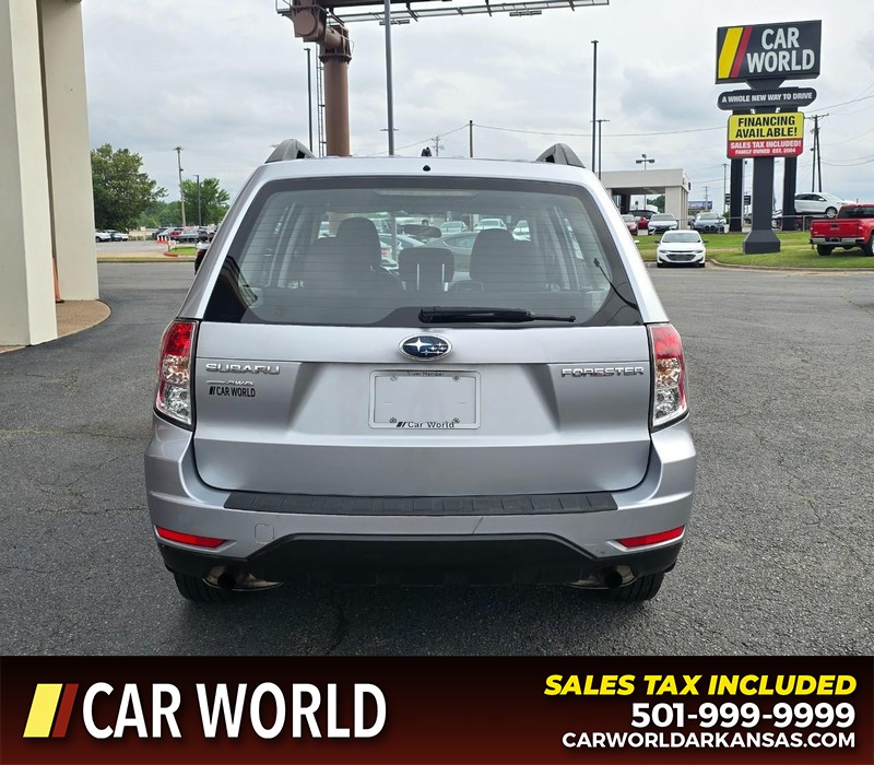 Subaru Forester Vehicle Full-screen Gallery Image 5