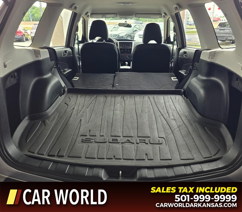 Subaru Forester Vehicle Full-screen Gallery Image 14