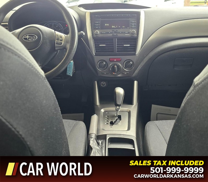 Subaru Forester Vehicle Full-screen Gallery Image 18
