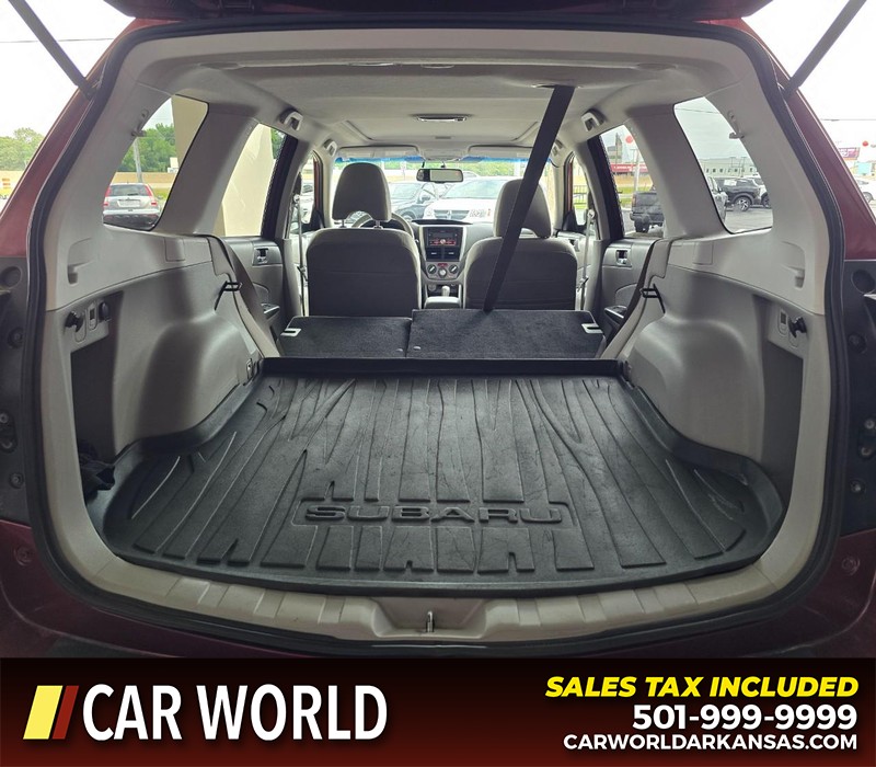 Subaru Forester Vehicle Full-screen Gallery Image 14